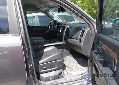 2016 Ram 1500 Slt z USA, uszkodzony, nr VIN 1C6RR7GT3GS357183